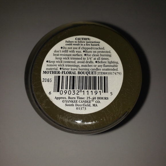 NEW YANKEE CANDLE 3.7oz MOTHER FLORAL BOUQUET Jar Housewarmer Candle - Picture 5 of 7